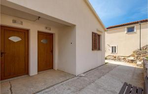 Nice Apartment In Baric Draga With Wifi