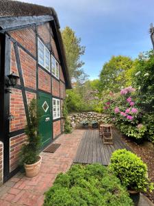 Ferienhaus unter Reet im Heidedorf Sankt Dionys bei Lüneburg