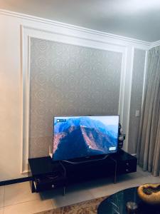 The Henlee Apartment on Ventura