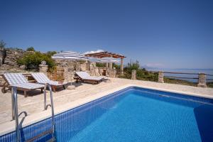 The Ultimate Escape - traditional cottage & private pool