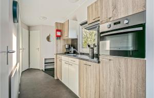 3 Bedroom Stunning Home In Lauwersoog