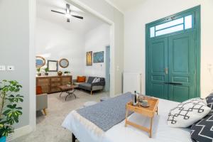 Petralonas Green House