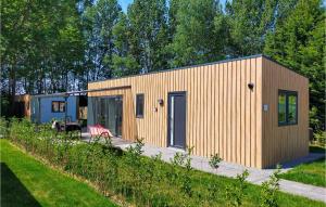 Cozy Home In Heinkenszand With Kitchen