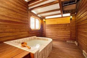 Gorgeous Hot Spring Resort - Wanli