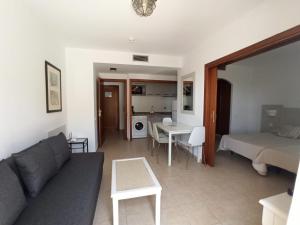 Apartamento 3ª planta vistas laterales al mar