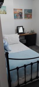 Deluxe Family Room room in Trentham House