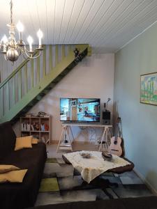 AUBENAS Vals les Bains Maison de vacances privative Bensylv 4 adultes et 2 enfants 3 nuits minimums