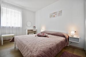 Apartment Erika - for 2 near the beach