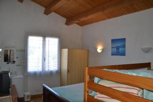 Maisons de vacances NOIRMOUTIER : LOCATION DE VACANCES POUR 8 PERSONNES A BARBATRE : photos des chambres