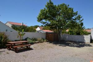 Maisons de vacances NOIRMOUTIER : LOCATION DE VACANCES POUR 8 PERSONNES A BARBATRE : photos des chambres