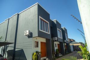 Grayville Apartments