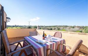 Amazing Home In Sineu