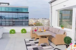 Penthouse with Huge Rooftop Terrace & City View - Herestrău