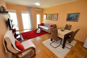 Tea Lux Apartment - Škaljari