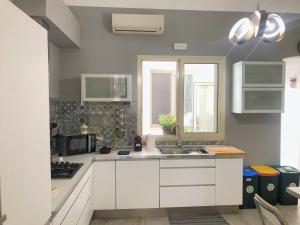 Apartment Alfonzetti-5 min walk to Central Train and Bus Station