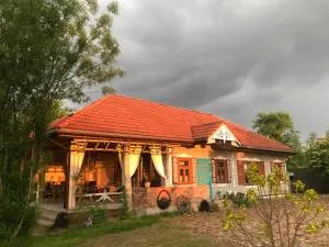 Zagroda w Puszczy - 哈伊努夫卡