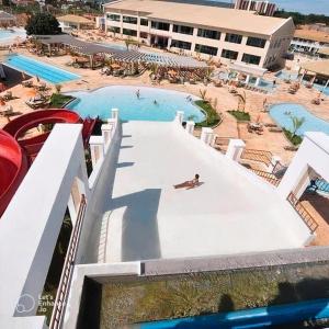 SOSSEGO E CONFORTO COM LAZER NA SUA PORTA