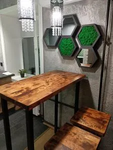 Дизайнерская квартира в ста метрах от городского парка - Teplichnoye