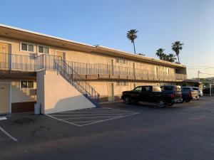 American Inn - Perris