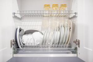 Promenade sea view Appt. Q. size bed & Sofa wbed