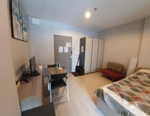 New condominium on Sukhumvit Road "Pu Chao" Bts station