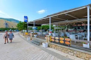 Villa Gjika - Piqeras