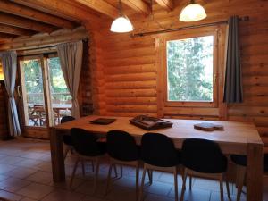 Chalets Chalet de charme authentique : photos des chambres