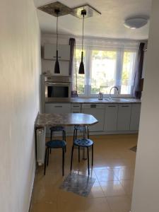 Apartament w ZIELONEJ OKOLICY z TARASEM