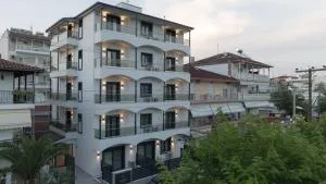 Nomad Hotel Paralia - 奥林匹亚基·阿克蒂