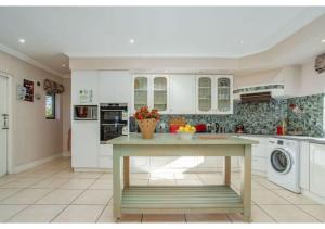 Florin’s Crest 3 Bedroom Villa, Franschhoek