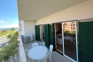 Apartment by the beach with parking and wifi by amcf