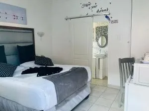 The Moon Guesthouse - 丹地