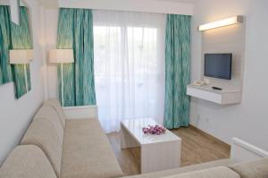 Apartment with Pool View  room in Hotel Diamant