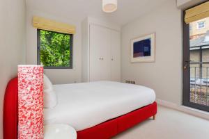 Veeve - Abstract Perspective