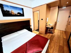 Standard Double or Twin Room room in Ginevra Palace Hotel