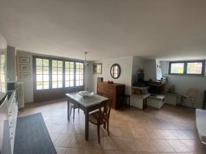 Mauras Retreat