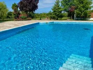 Skupljen Resort: Enjoy the Freedom! - 沙巴茨