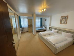 Family Room with Bath room in Hotel Silberdistel