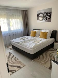 Classic Silver Apartman