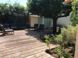 studio avec terrasse et jardin à 3 minutes à pied de la plage