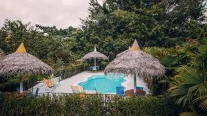 Makenke Hostel By Los Colores Ecoparque - Los Arrayanes