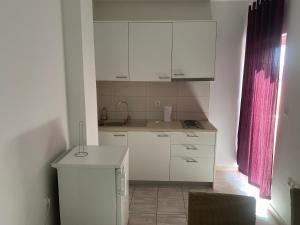 Apartments Mladenka 20m from marina!