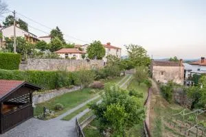 Apartma ODDIH - Ponikve