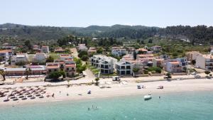 Villa Dahlia by the sea
