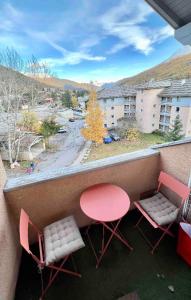 Appartements Notre petit coin de montagne cosy a 1400m ! : photos des chambres