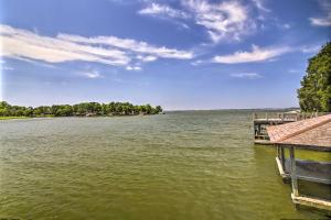 Waterfront Lake Home with Deck - New Renovations!