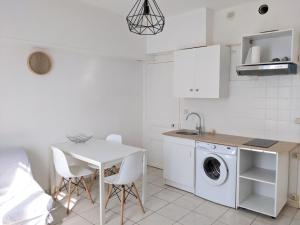 Appartements Fouras - T2 Hyper centre les pieds dans le sable ! : photos des chambres