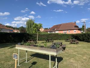 Campings Camping De La Sarre : photos des chambres