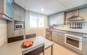 3 Bedroom Cozy Home In Peñiscola