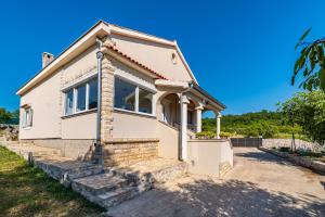 Holiday home Ante with beautiful private garden